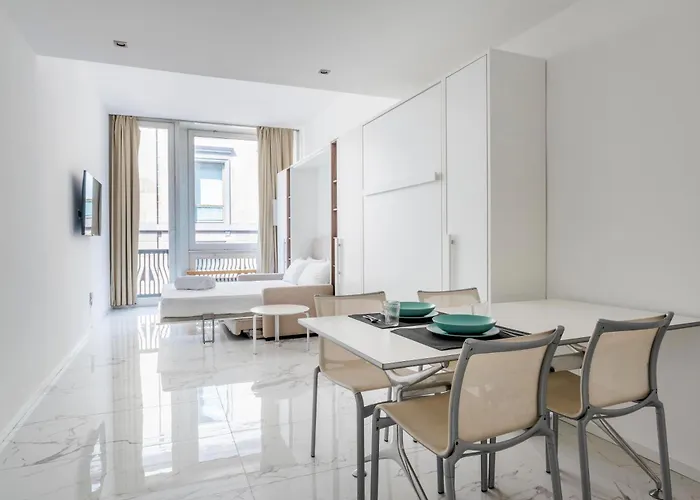 Cozy Modern Loft Few Steps From Duomo