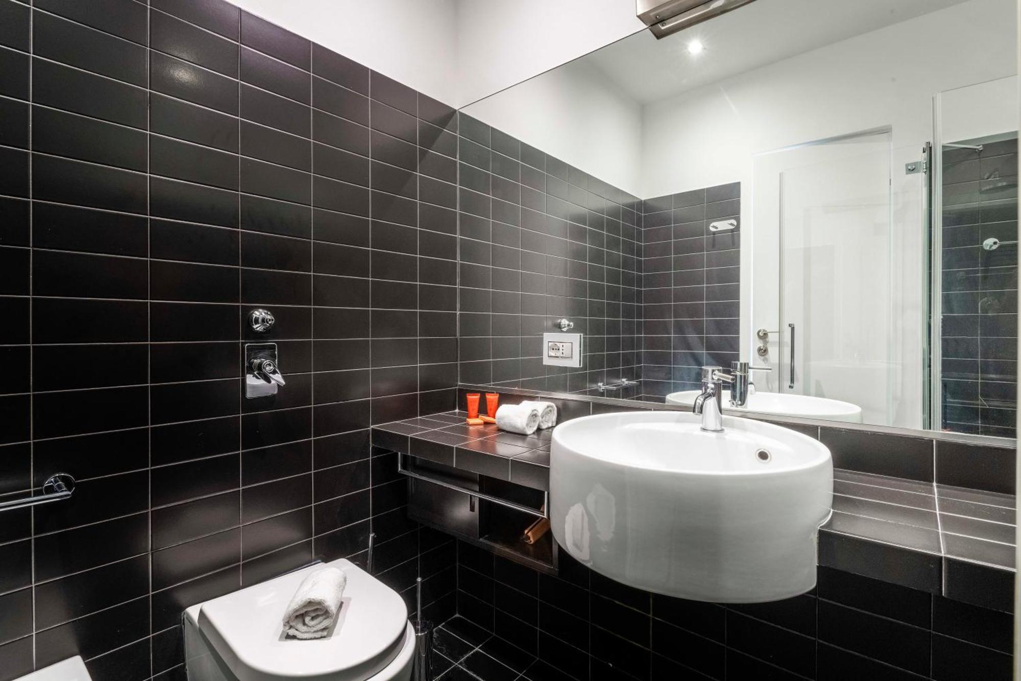 Cozy Modern Loft Few Steps From Duomo Apartment *